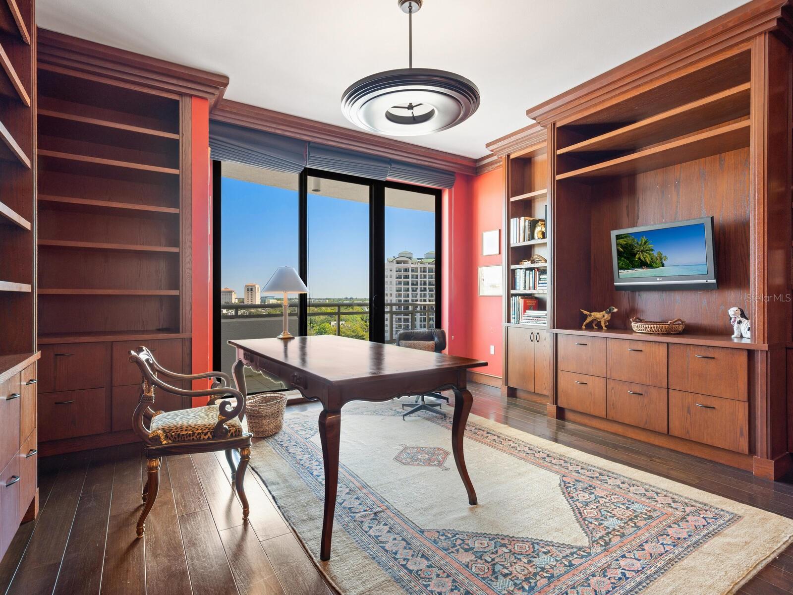 THE SAVOY ON PALM - Residential