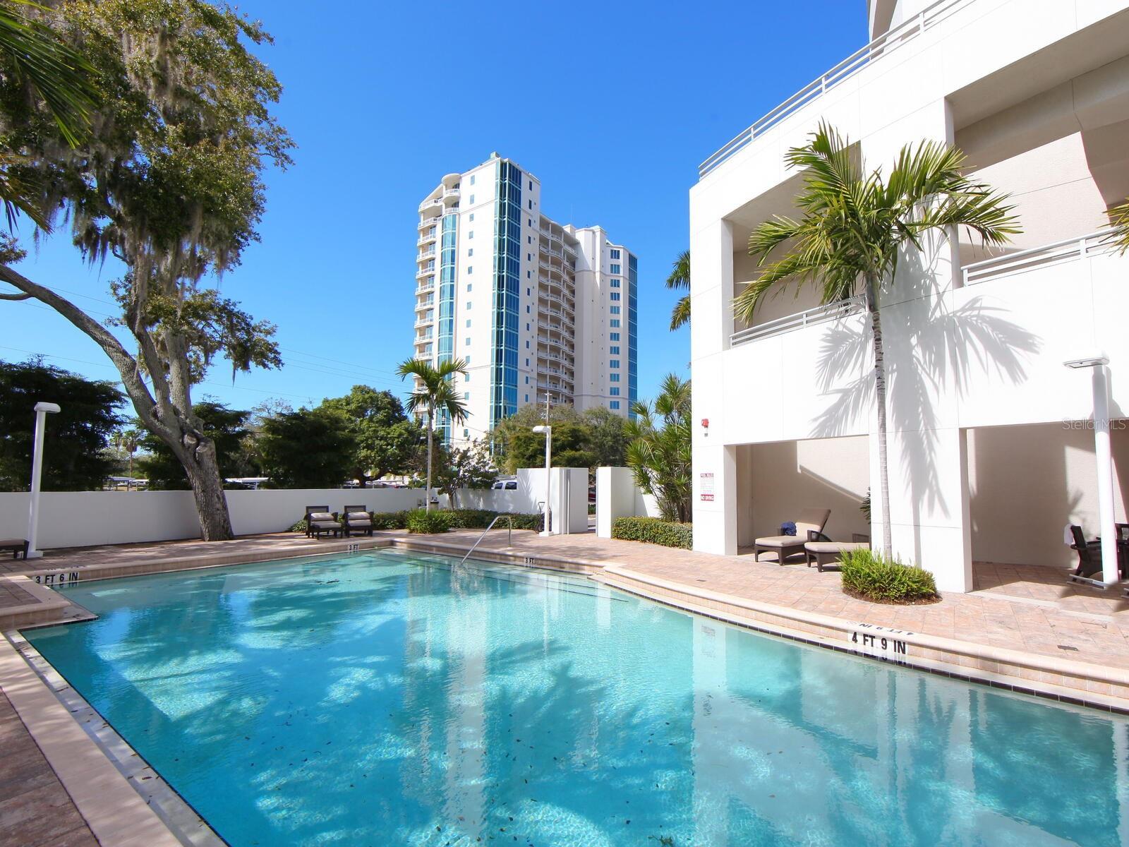 THE SAVOY ON PALM - Residential