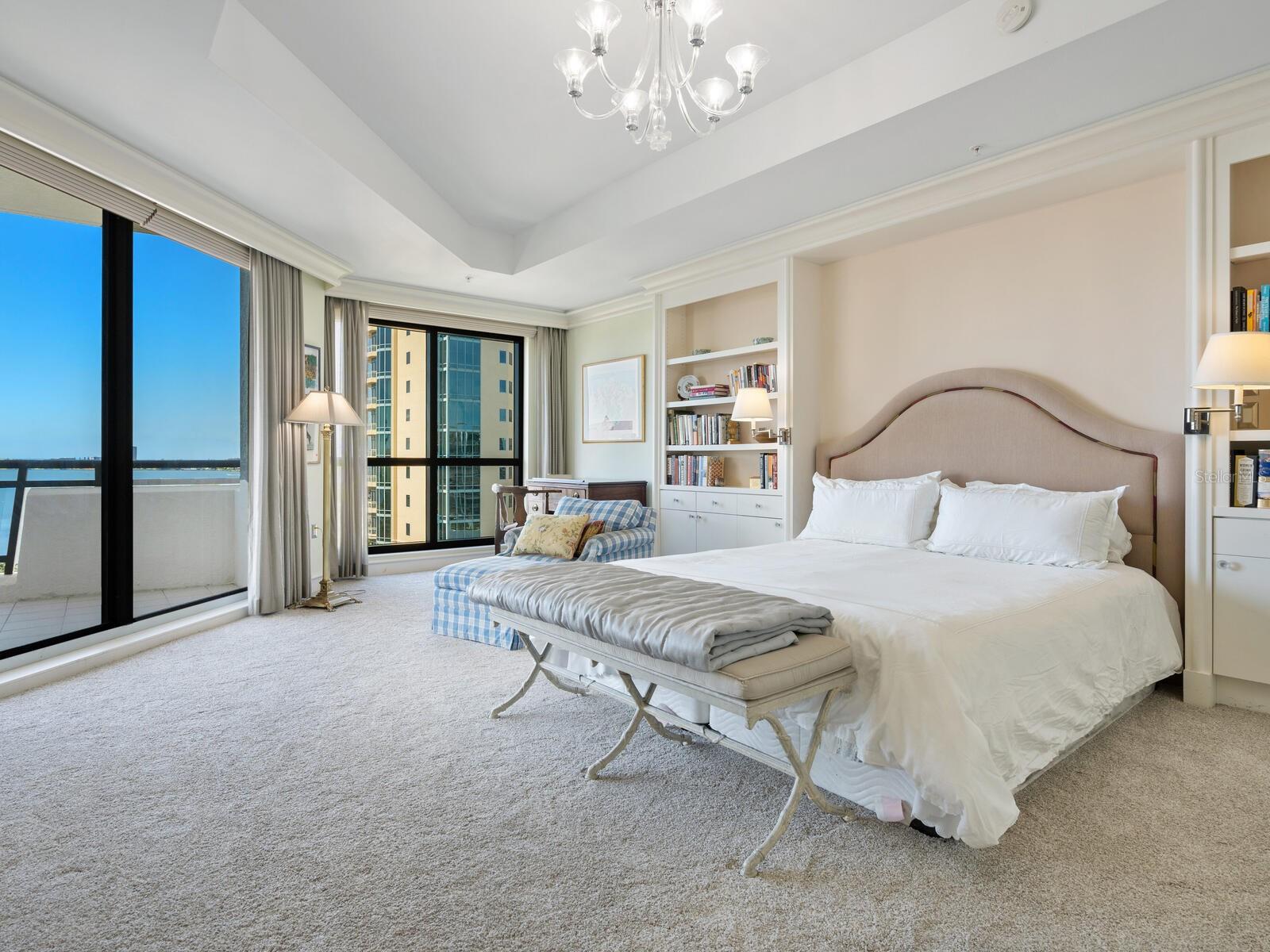 THE SAVOY ON PALM - Residential