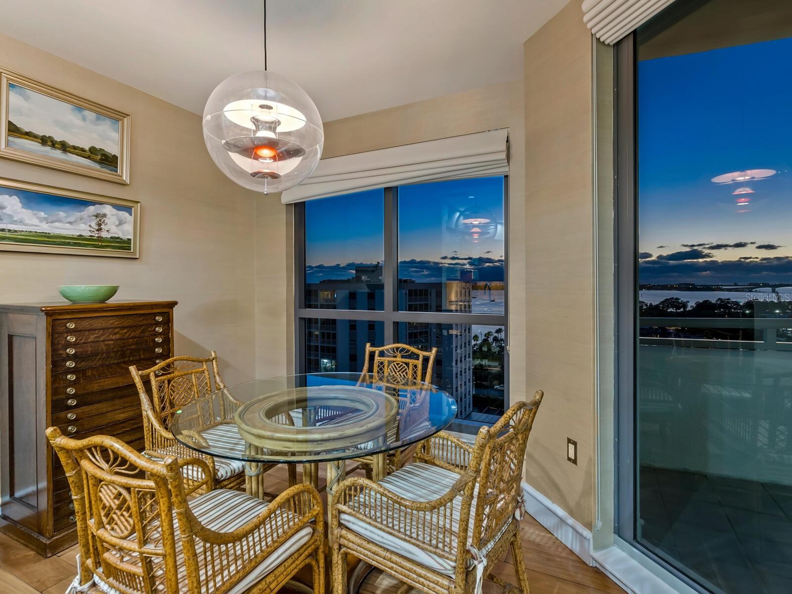 THE SAVOY ON PALM - Residential