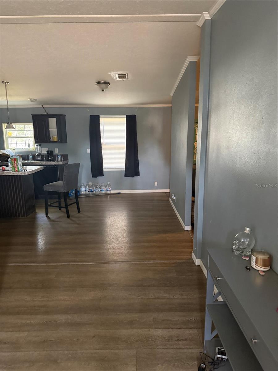 TOWN/LOUGHMAN - Residential