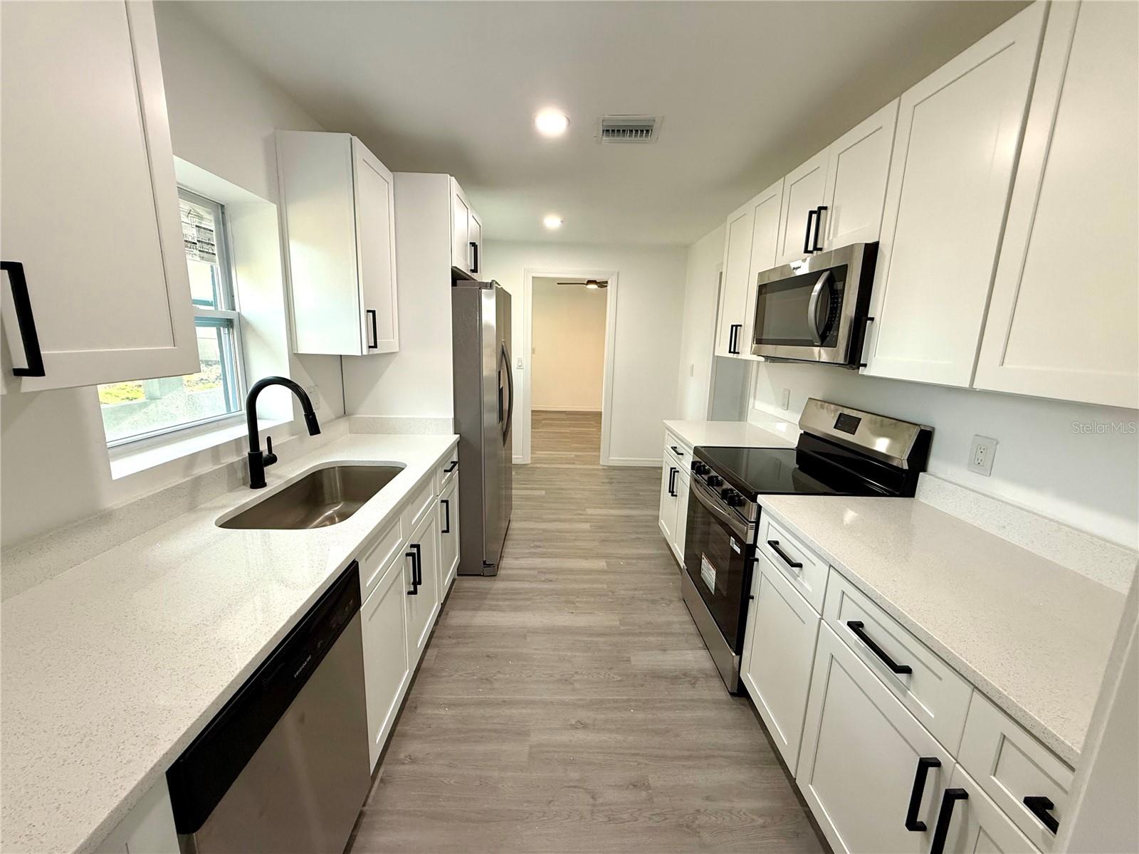 ALBERT LEE RIDGE ADD 03 - Residential