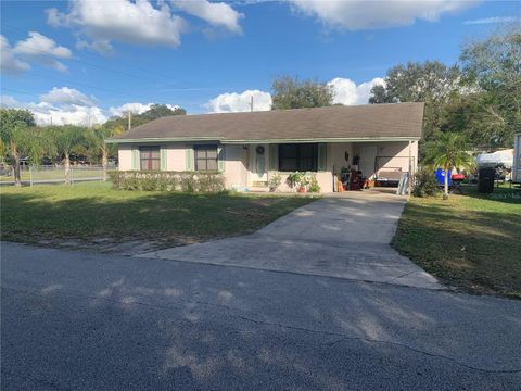 Photo of 1601 Alabama Avenue, Saint Cloud, FL 34769 (MLS # R4911056)