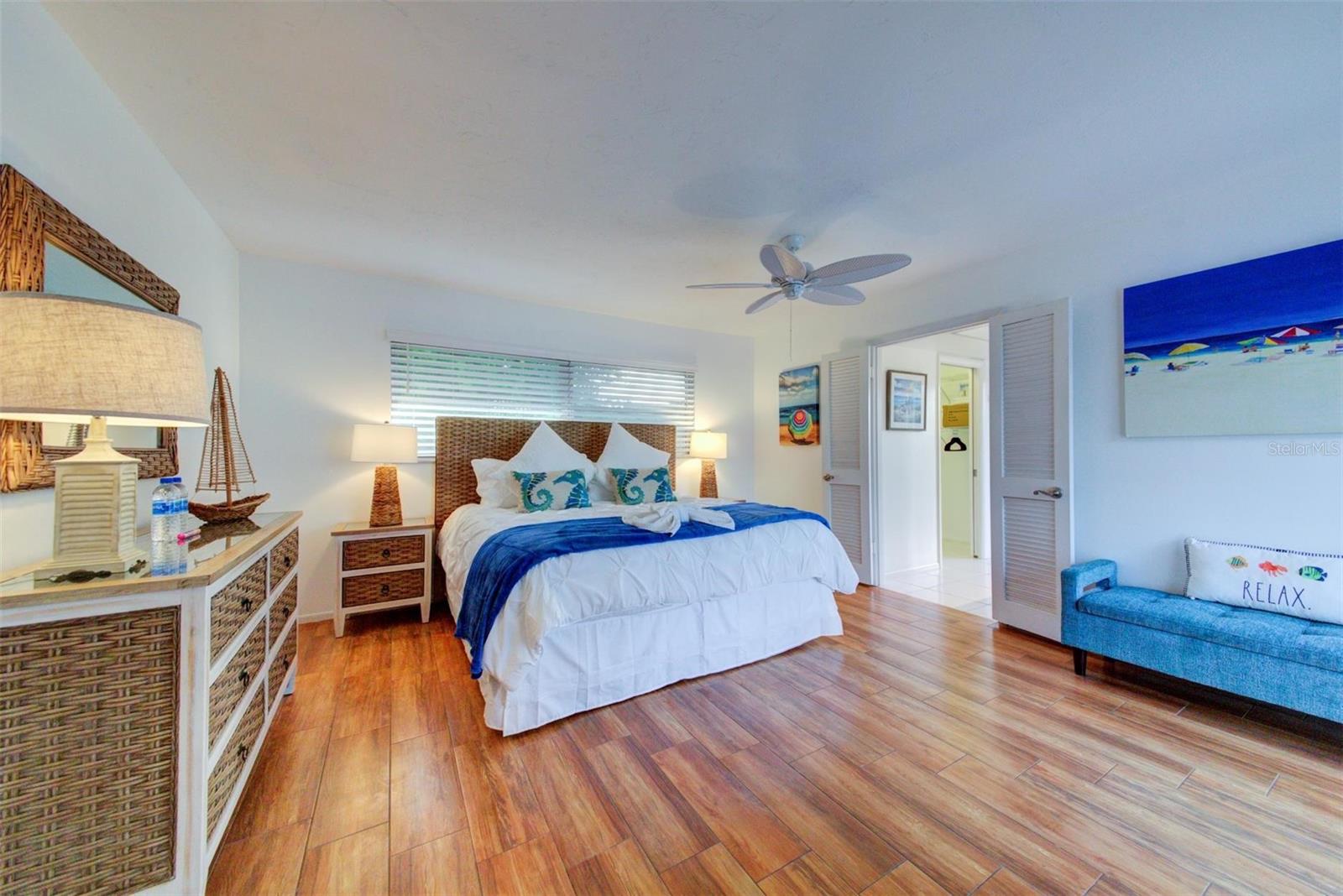 SIESTA ISLES - Residential Lease