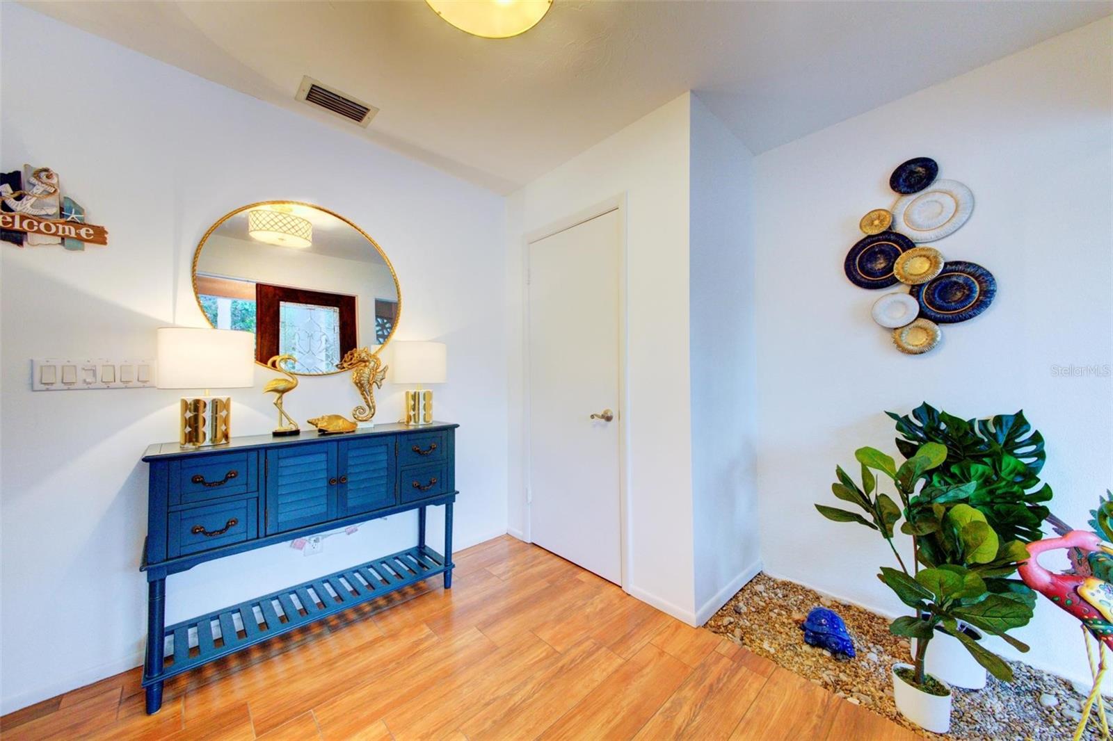 SIESTA ISLES - Residential Lease