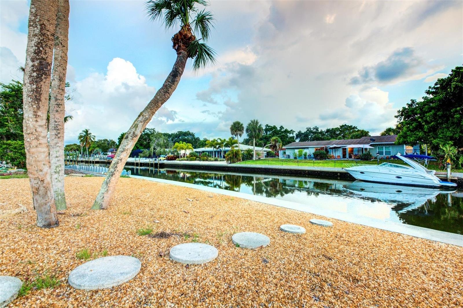 SIESTA ISLES - Residential Lease