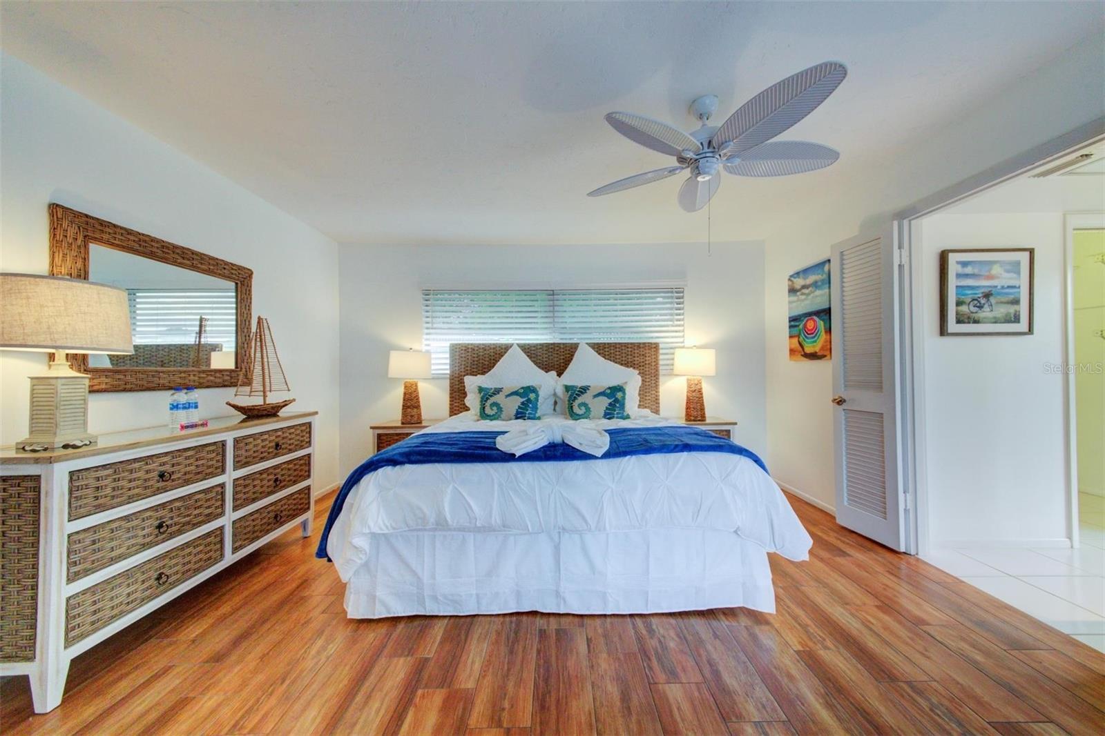 SIESTA ISLES - Residential Lease