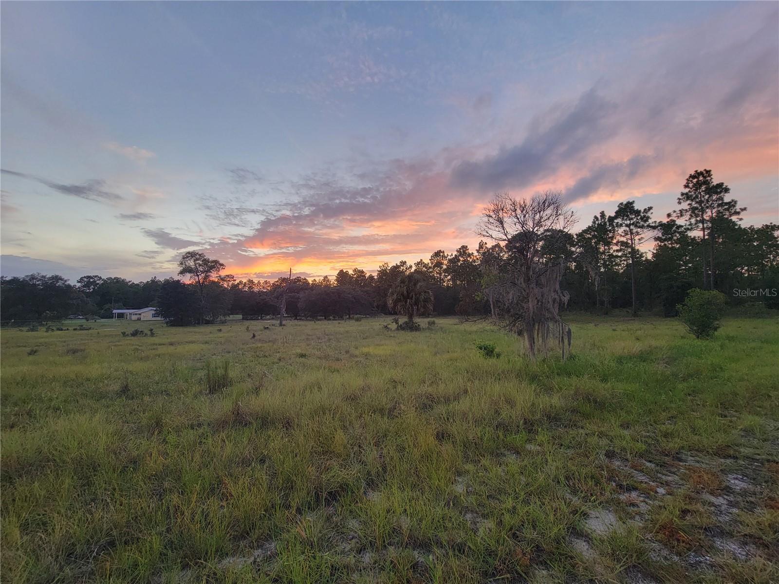 RAINBOW LAKES ESTATE - Residential