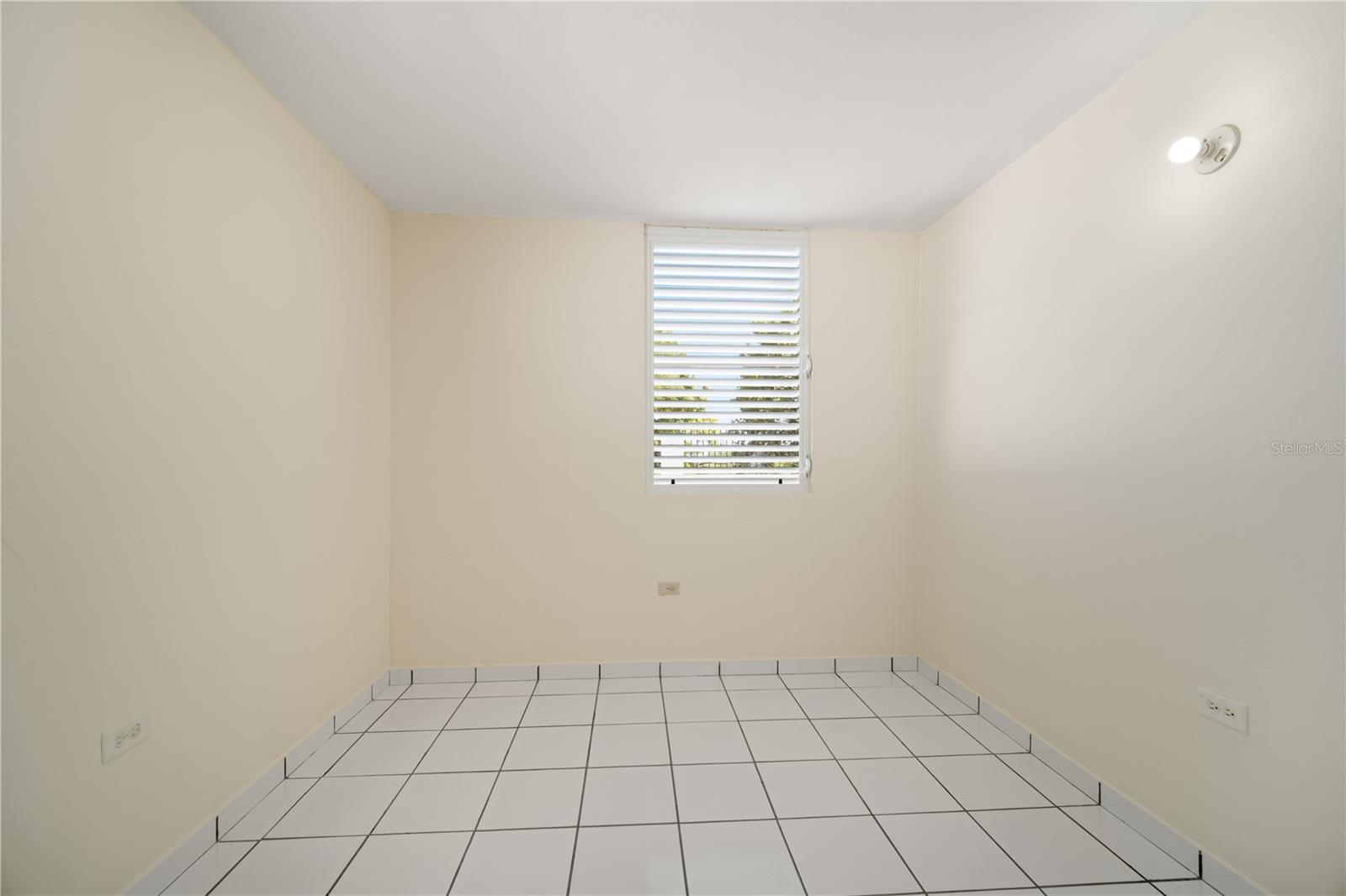 URB PARQUES DE GUASIMAS - Residential