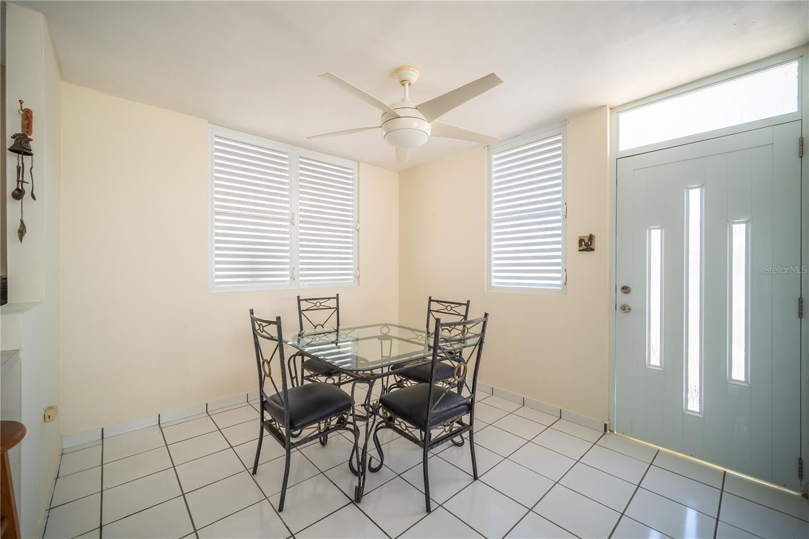 URB PARQUES DE GUASIMAS - Residential