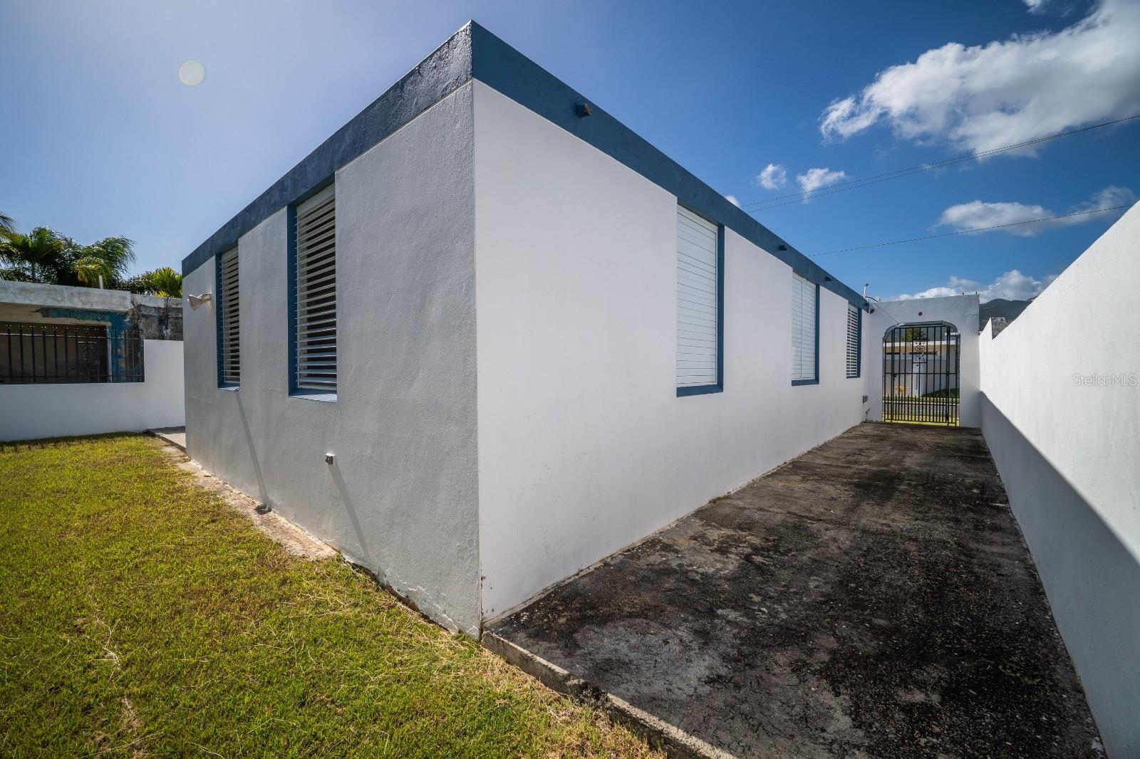 URB PARQUES DE GUASIMAS - Residential