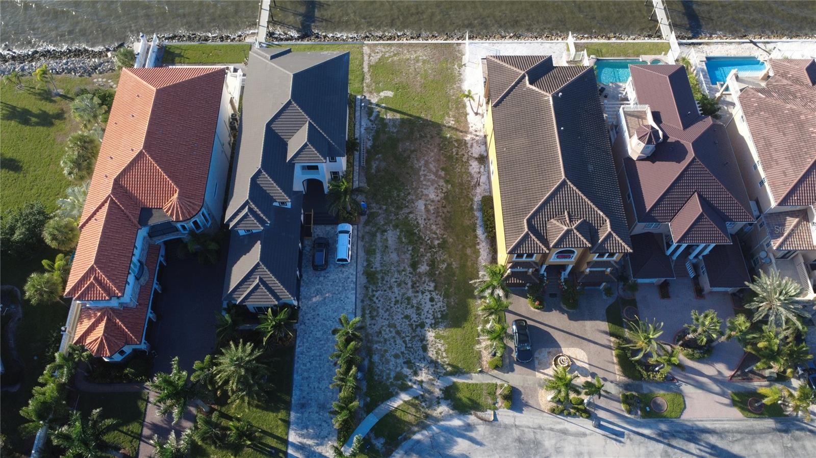 6406 BRIGHT BAY COURT
