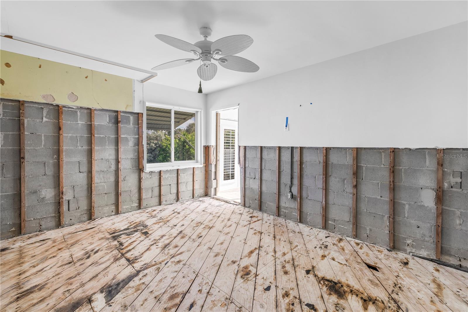 BELLE VISTA BEACH 1ST ADD - Residential