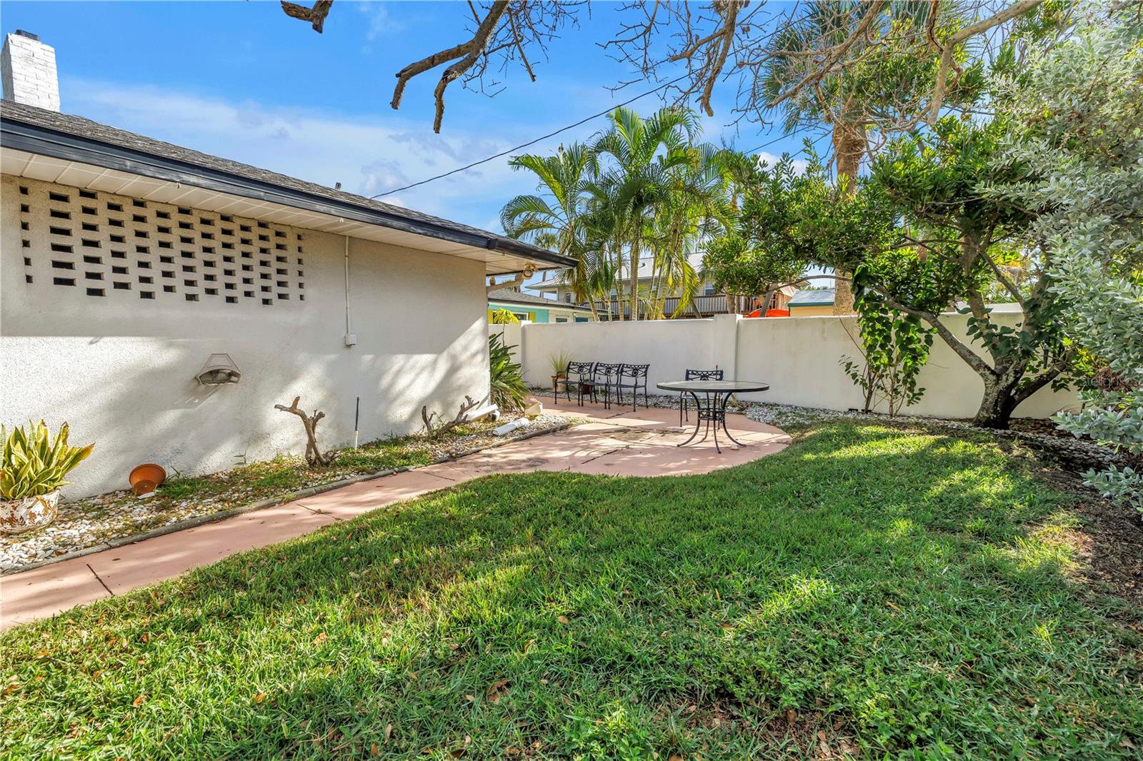 BELLE VISTA BEACH 1ST ADD - Residential