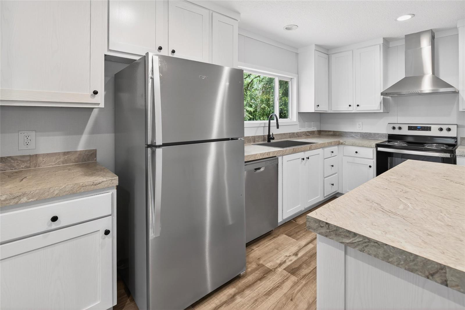 GARDEN GROVE - Residential