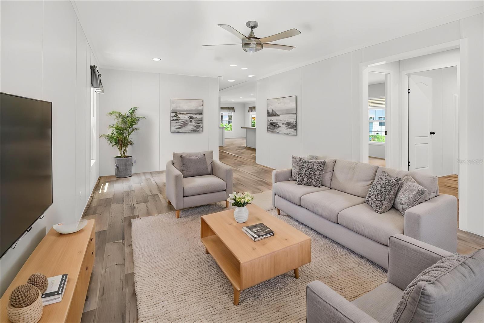 GARDEN GROVE - Residential