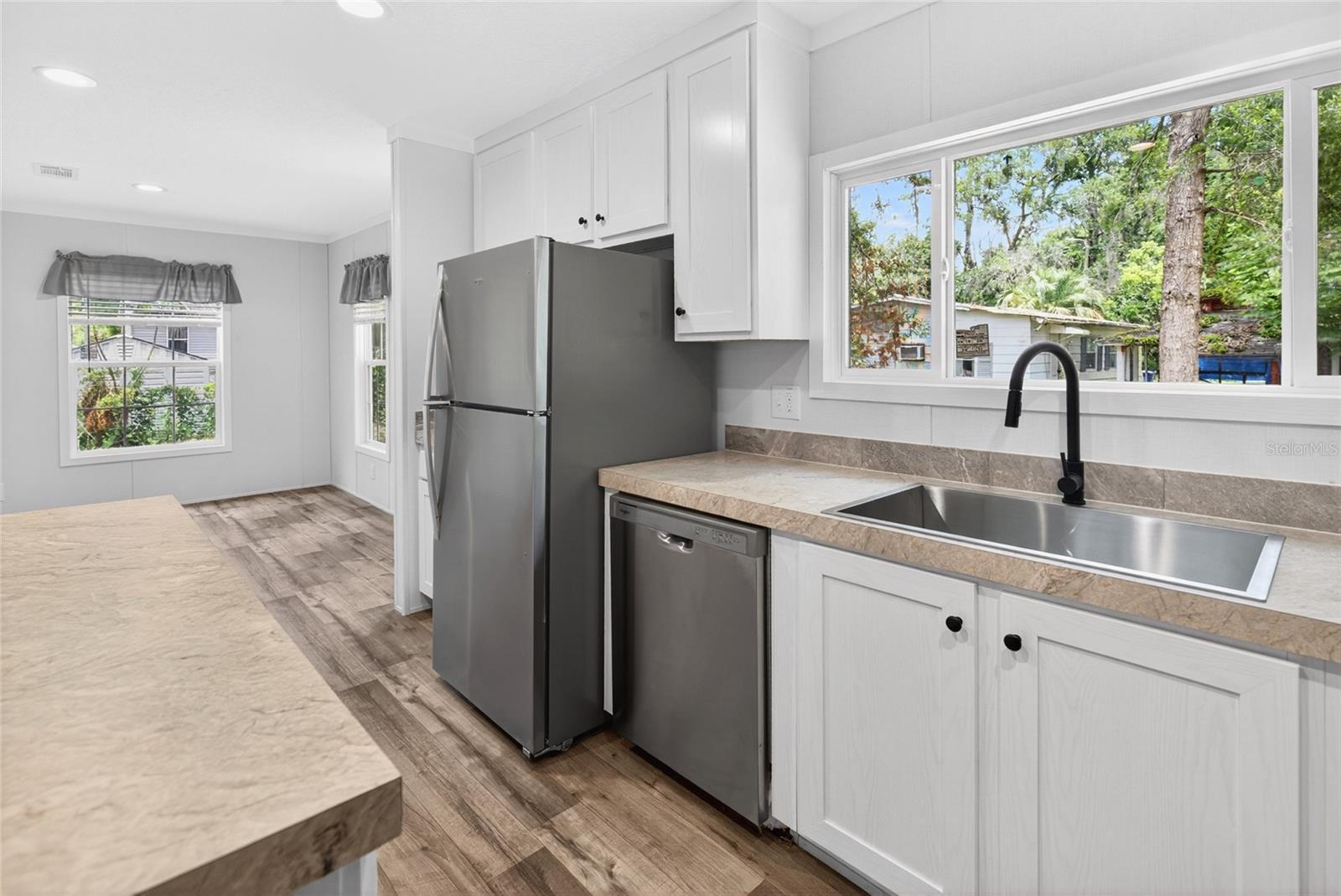 GARDEN GROVE - Residential