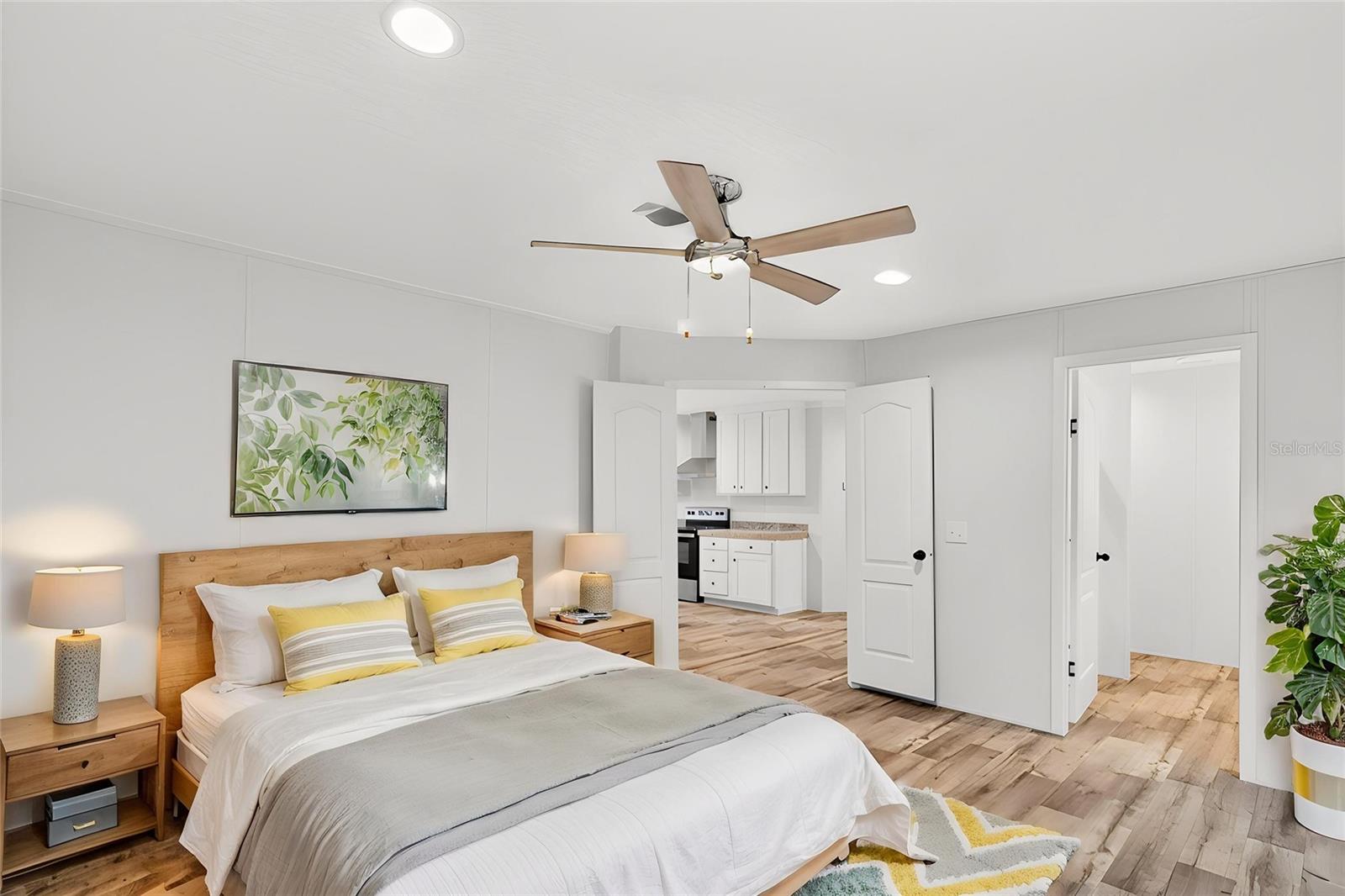 GARDEN GROVE - Residential