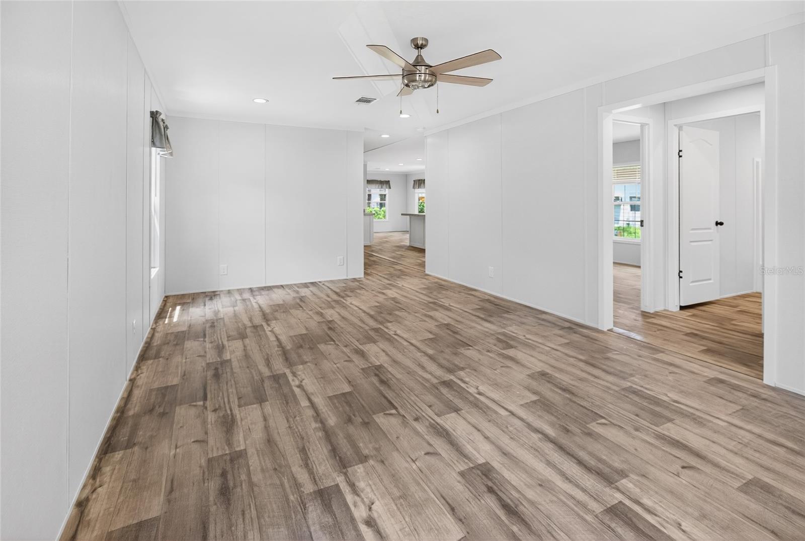 GARDEN GROVE - Residential