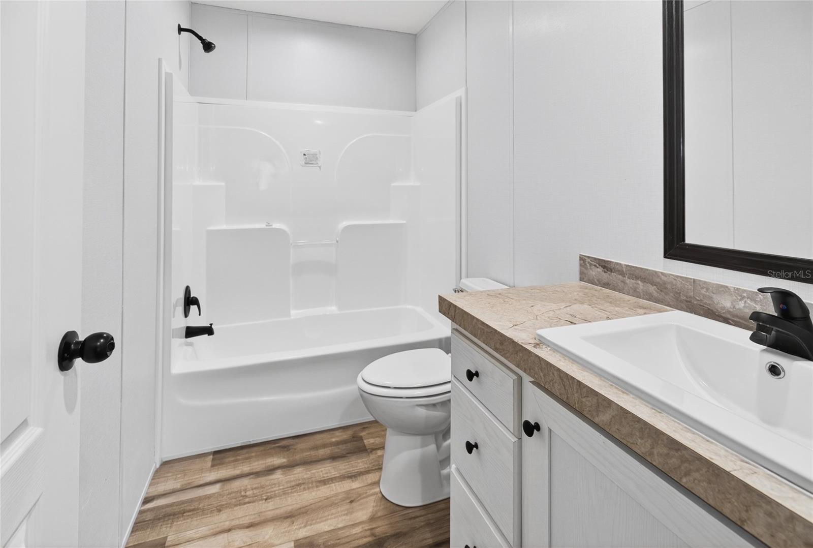 GARDEN GROVE - Residential