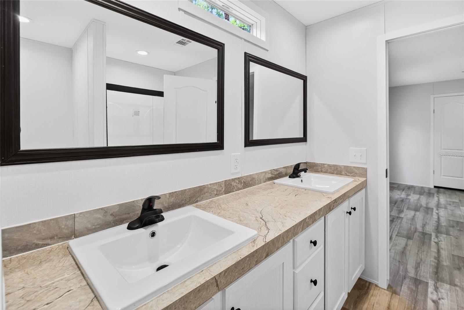 GARDEN GROVE - Residential