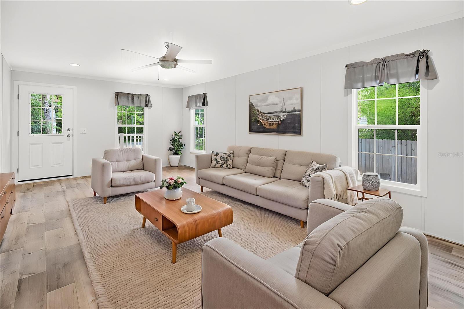 GARDEN GROVE - Residential