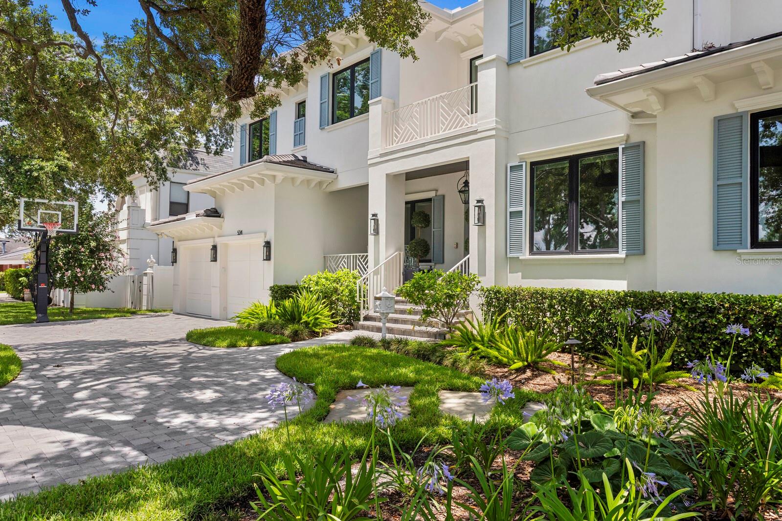 534 LADRONE AVENUE