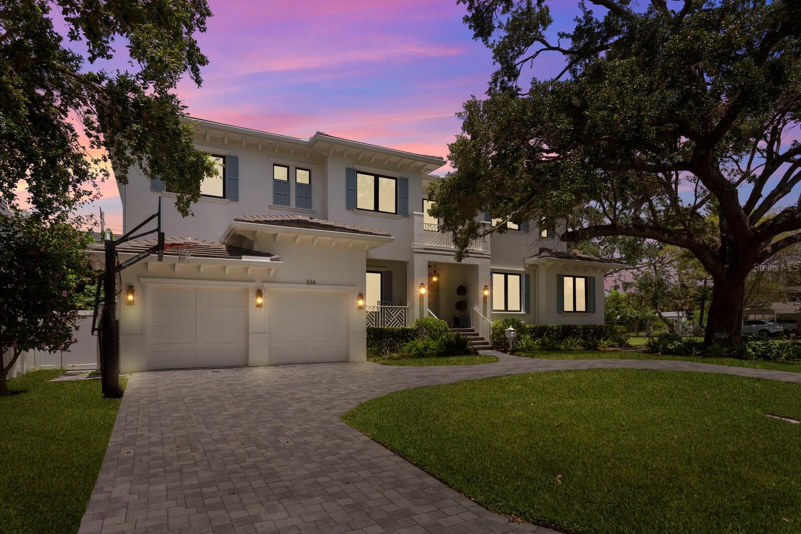 534 LADRONE AVENUE