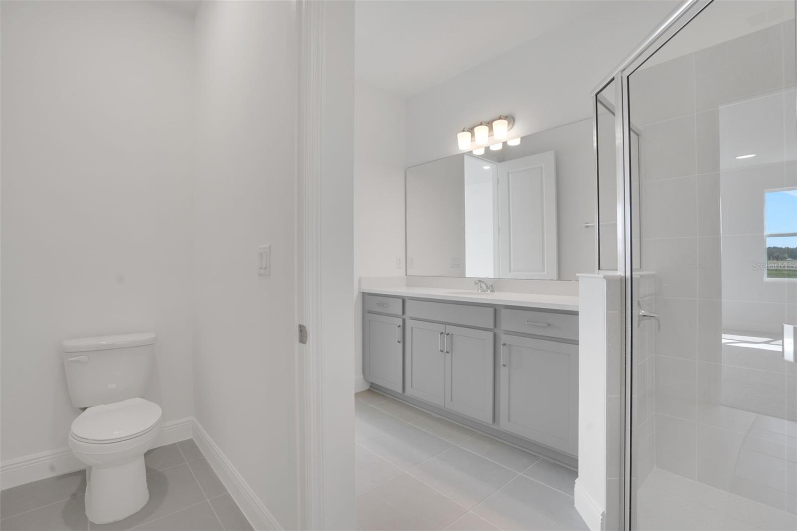 RESERVES AT HAMMOCK OAKS - Residential