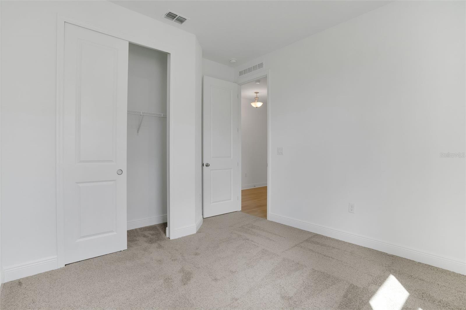 RESERVES AT HAMMOCK OAKS - Residential