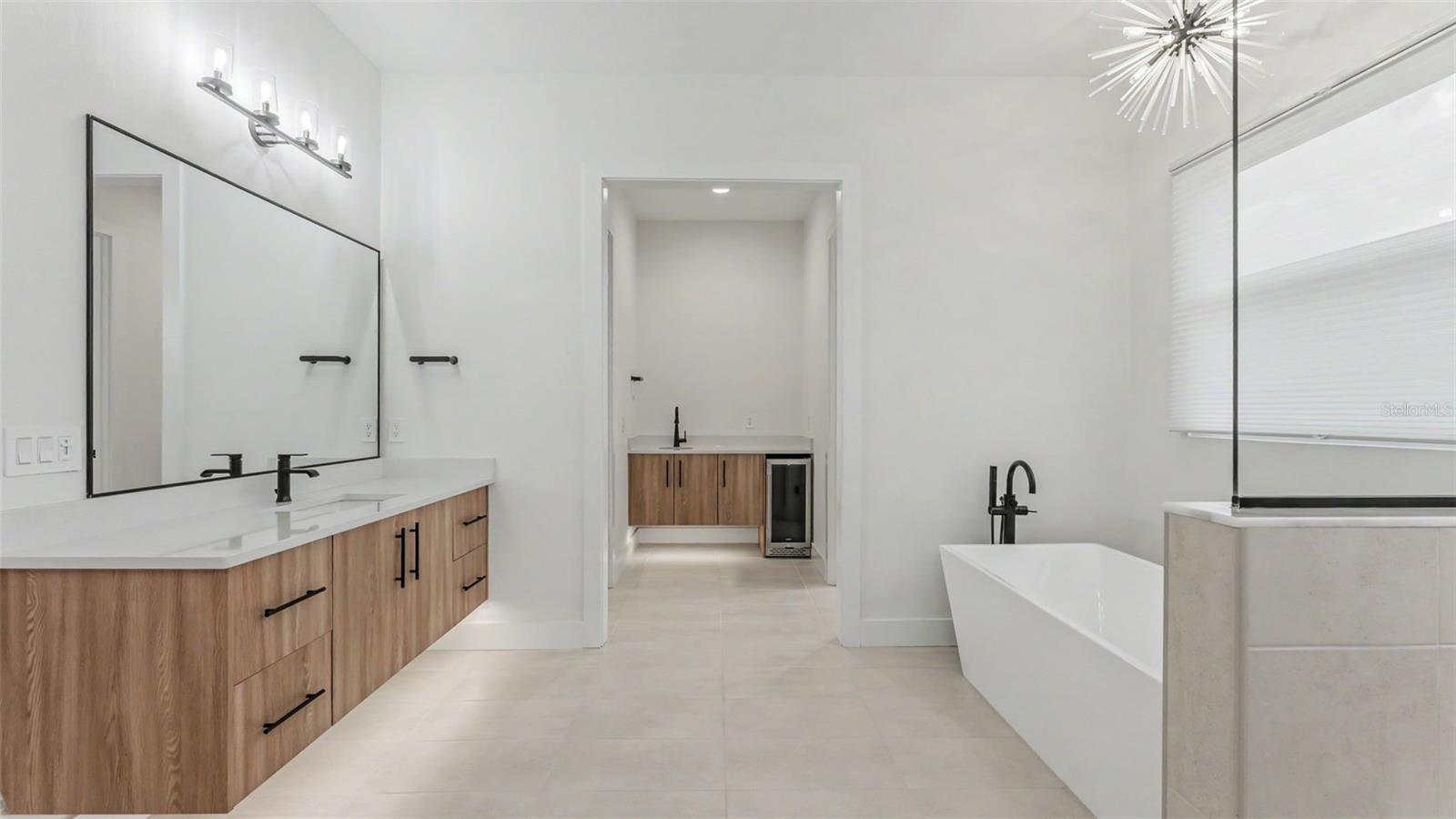 DELPHI HILLS - Residential