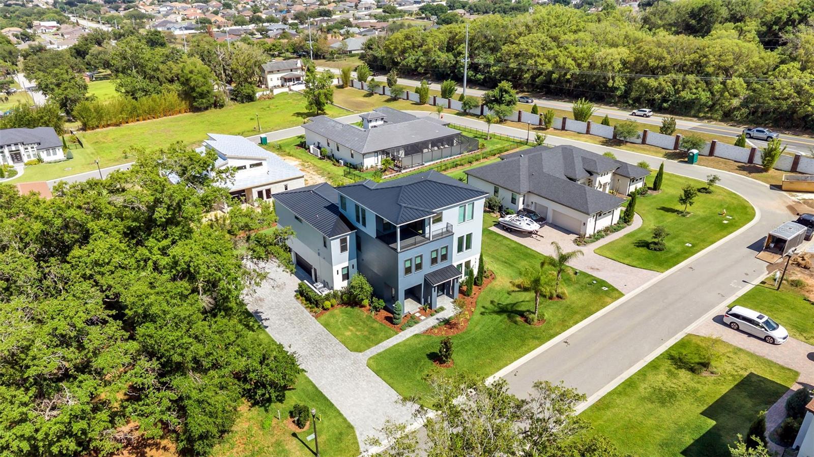 DELPHI HILLS - Residential