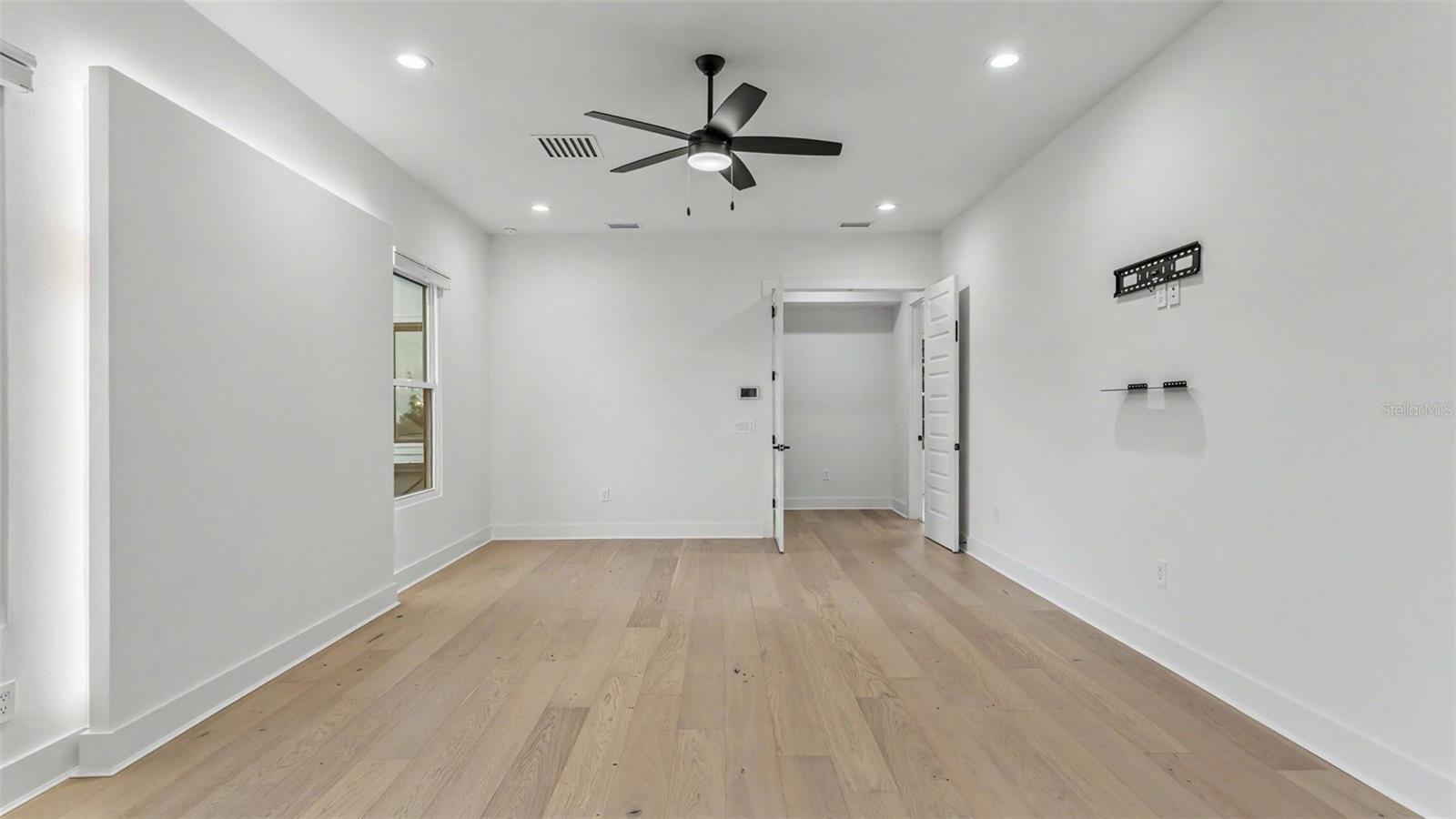 DELPHI HILLS - Residential