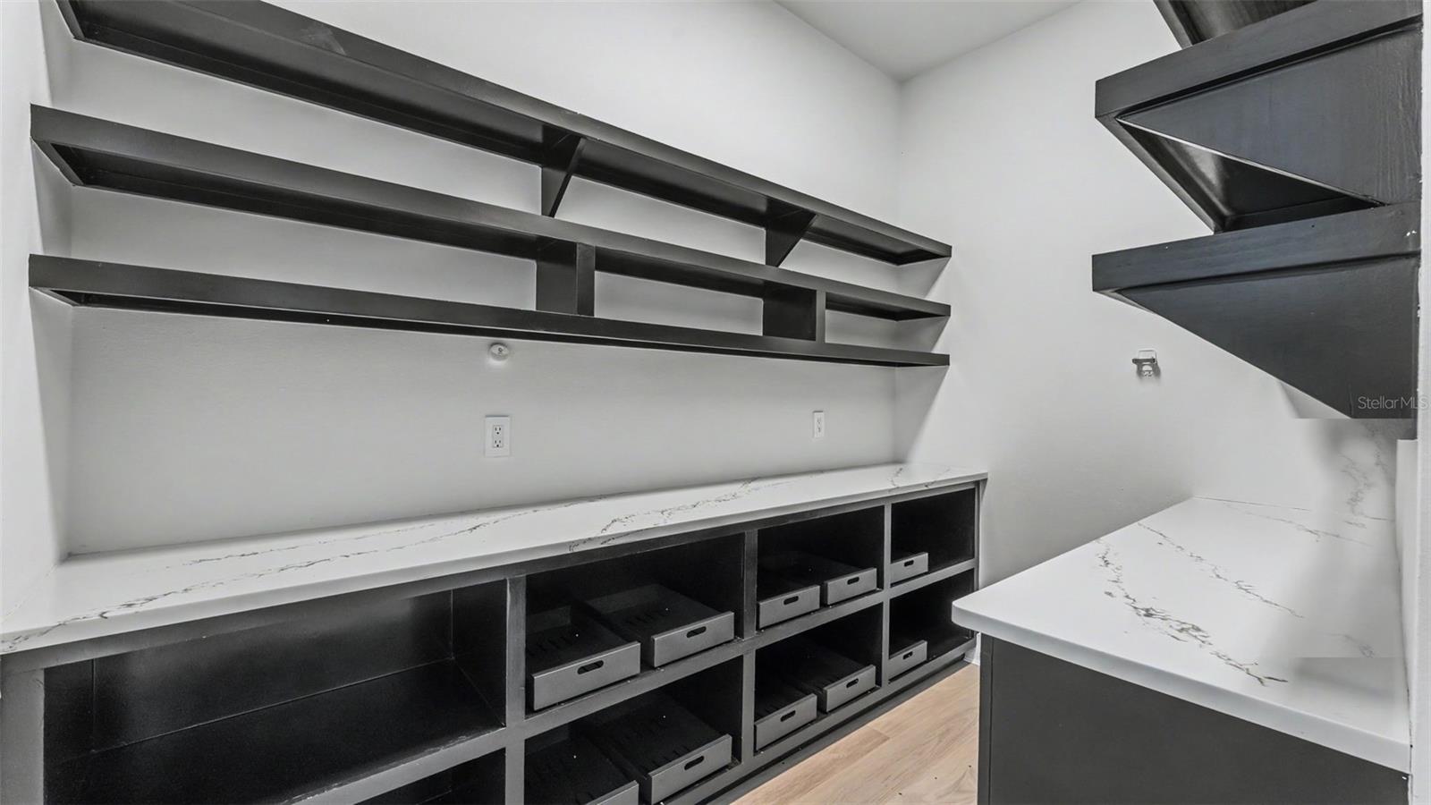 DELPHI HILLS - Residential