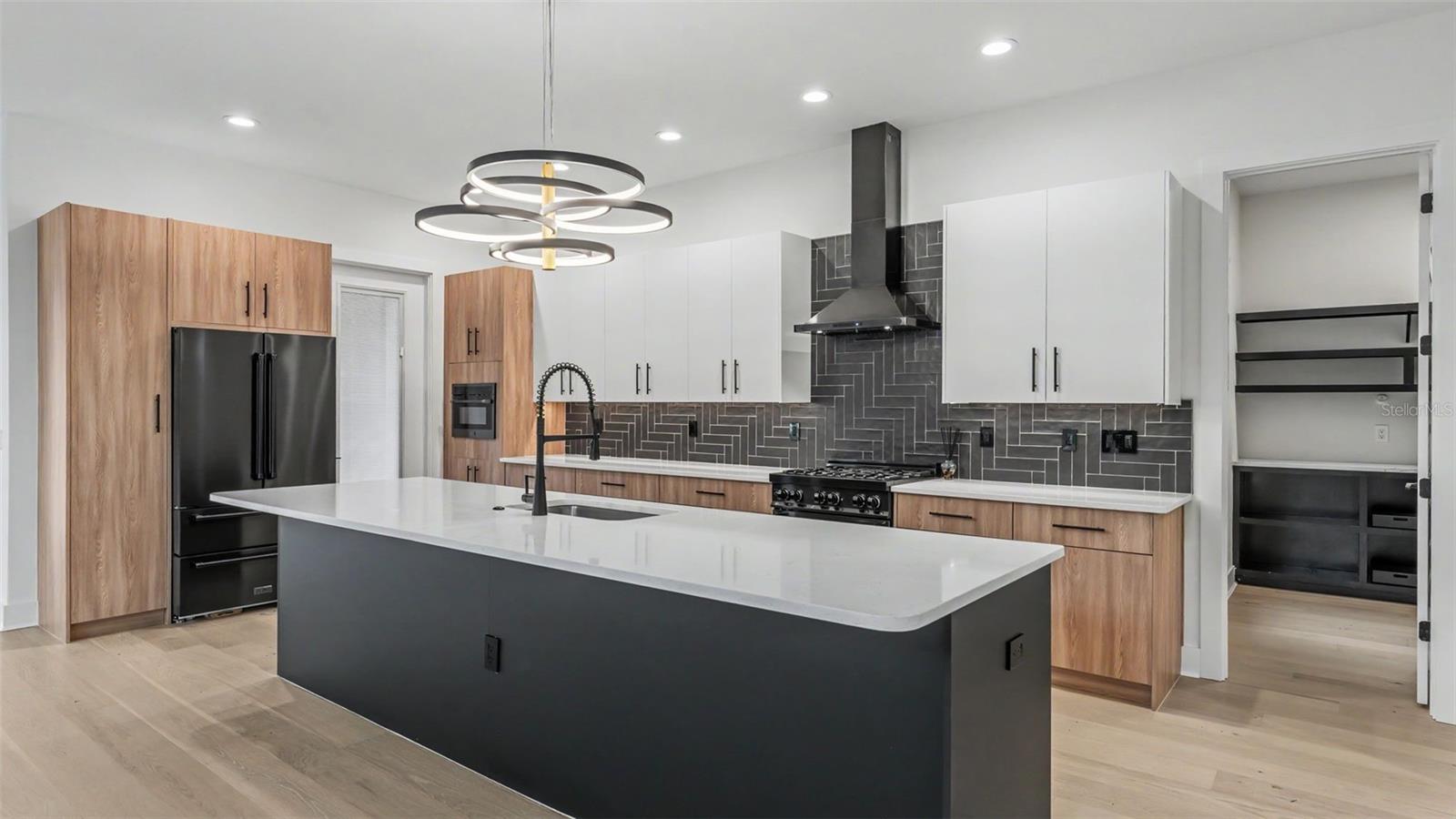 DELPHI HILLS - Residential