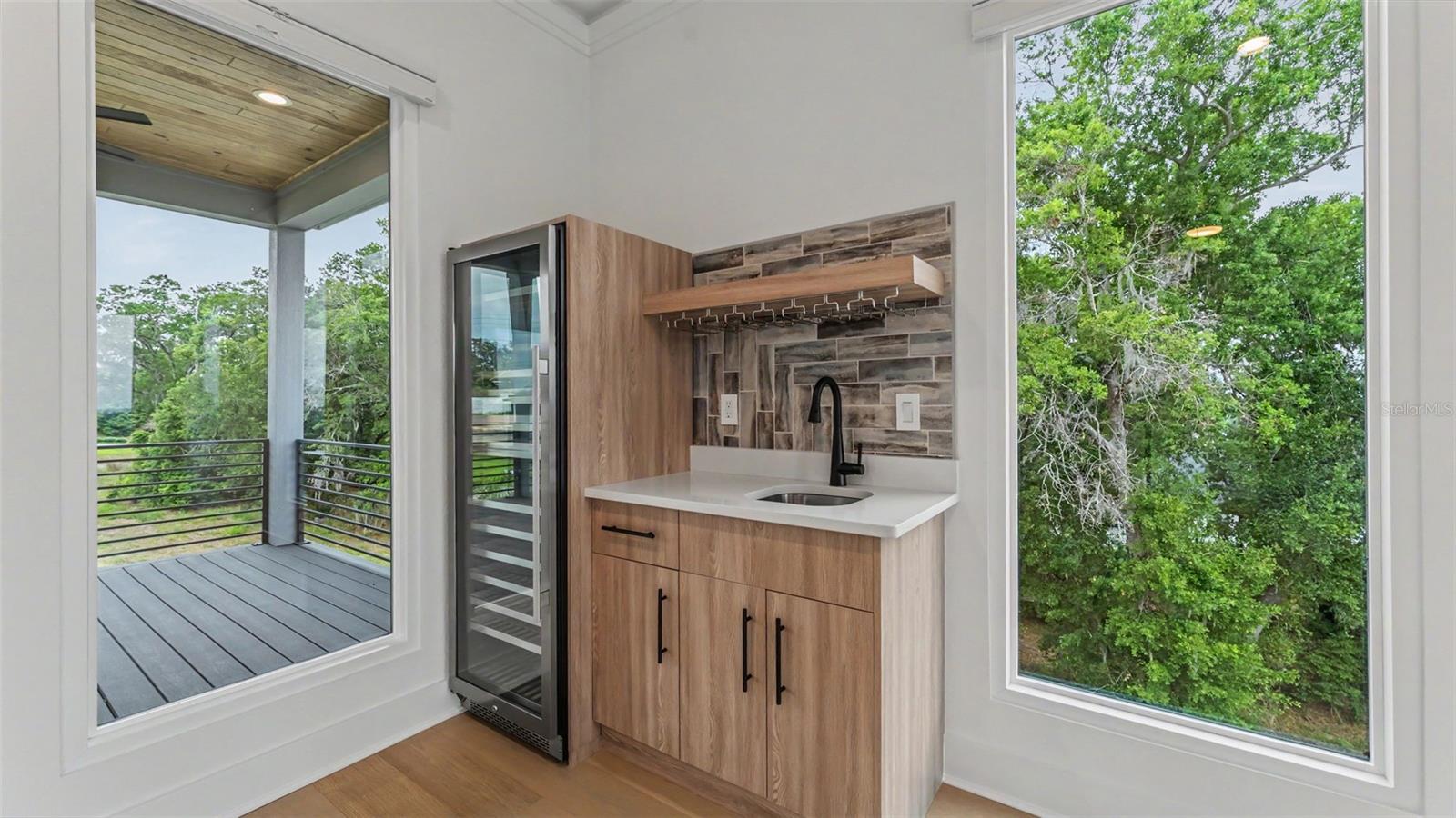 DELPHI HILLS - Residential