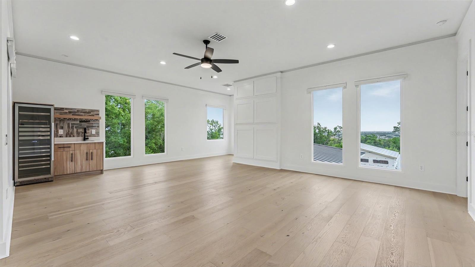 DELPHI HILLS - Residential