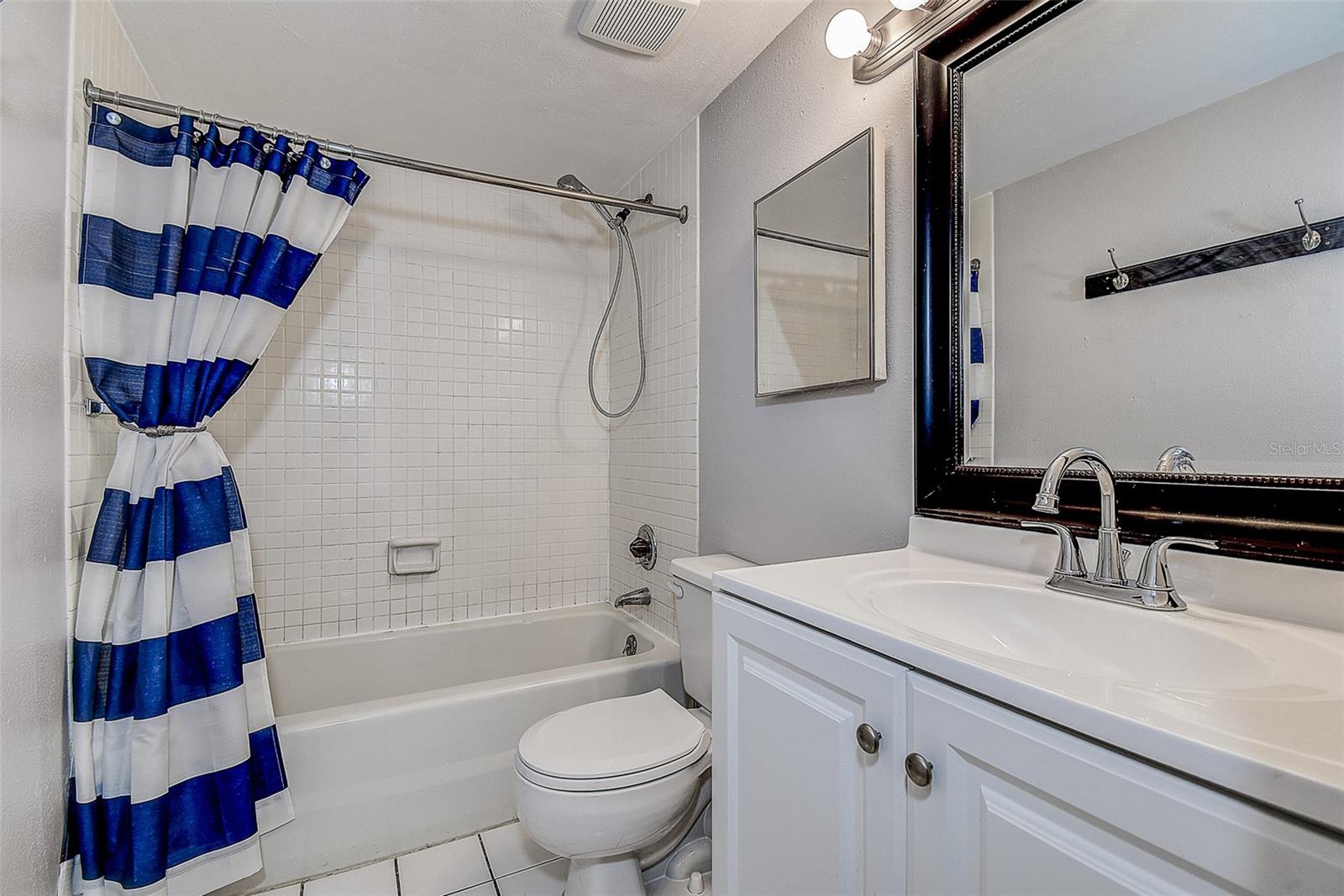 VILLAGE LAKE CONDO - Residential