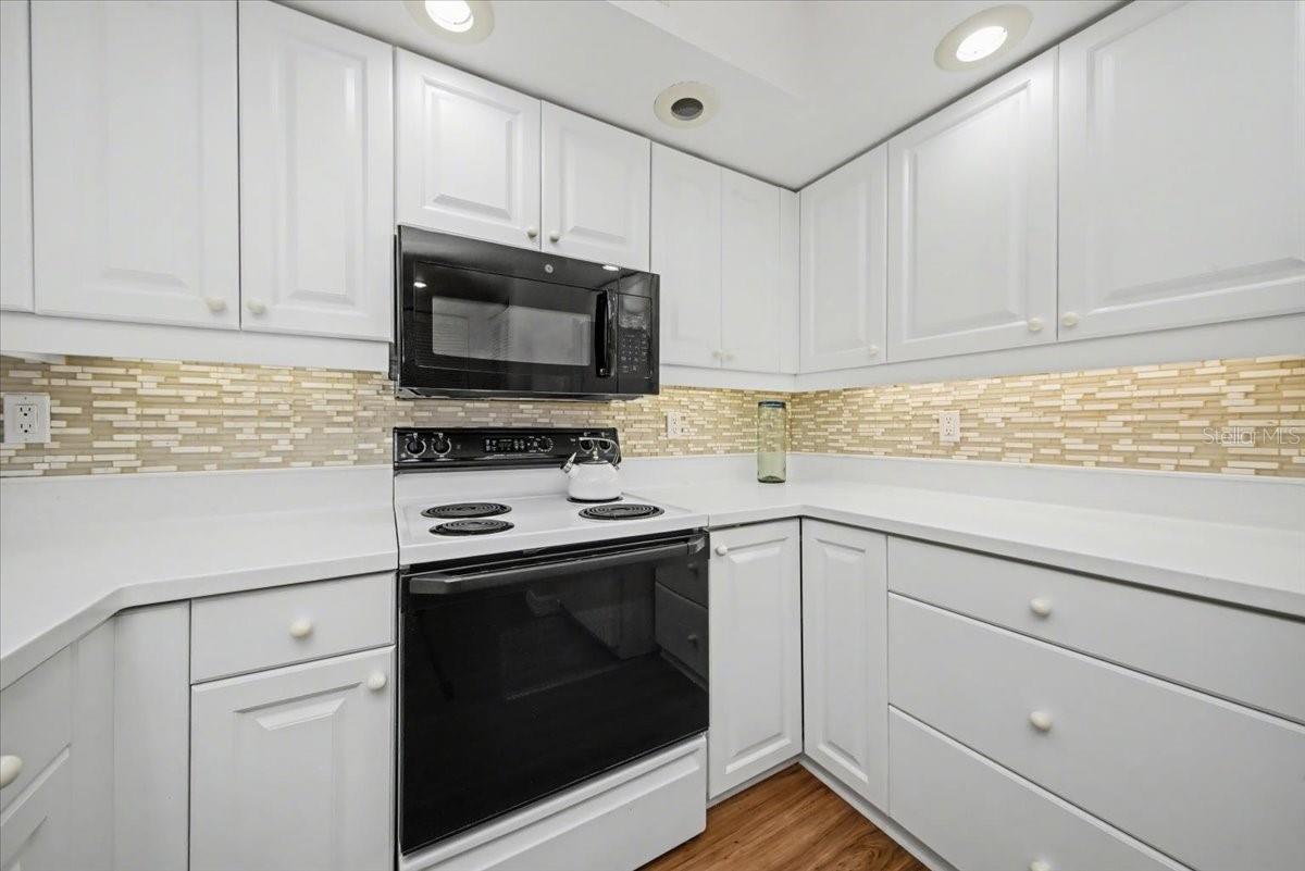 EDGEWATER COVE AT PERICO 3 - Residential