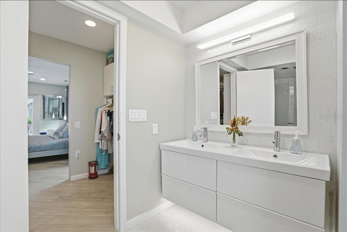SOUTHBAY YACHT & RACQUET CLUB - Residential