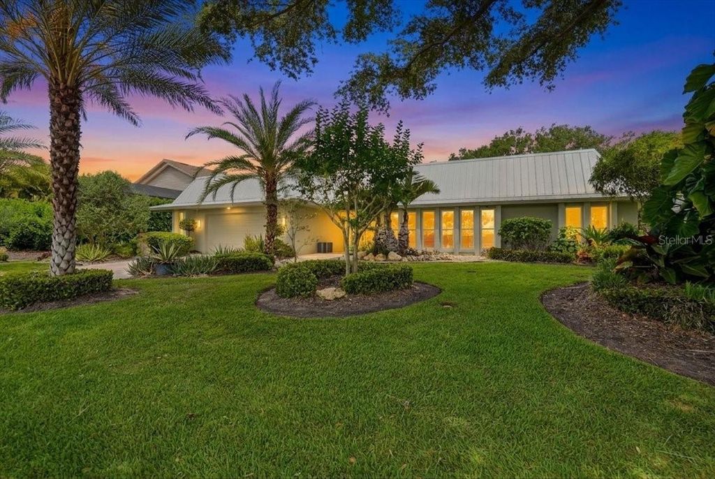Photo of 272 Four Knot Lane, Osprey, FL 34229 (MLS # N6144313)