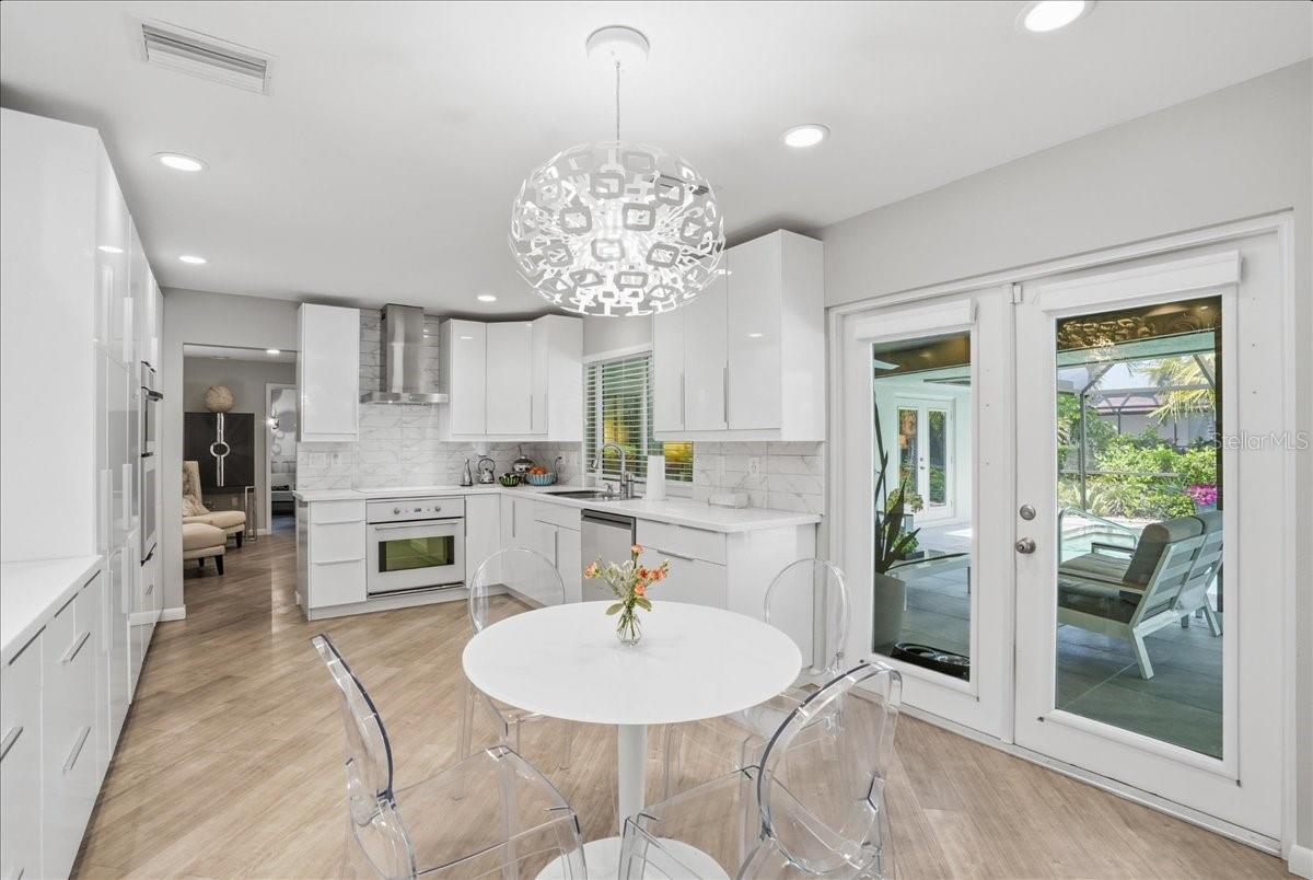 SOUTHBAY YACHT & RACQUET CLUB - Residential