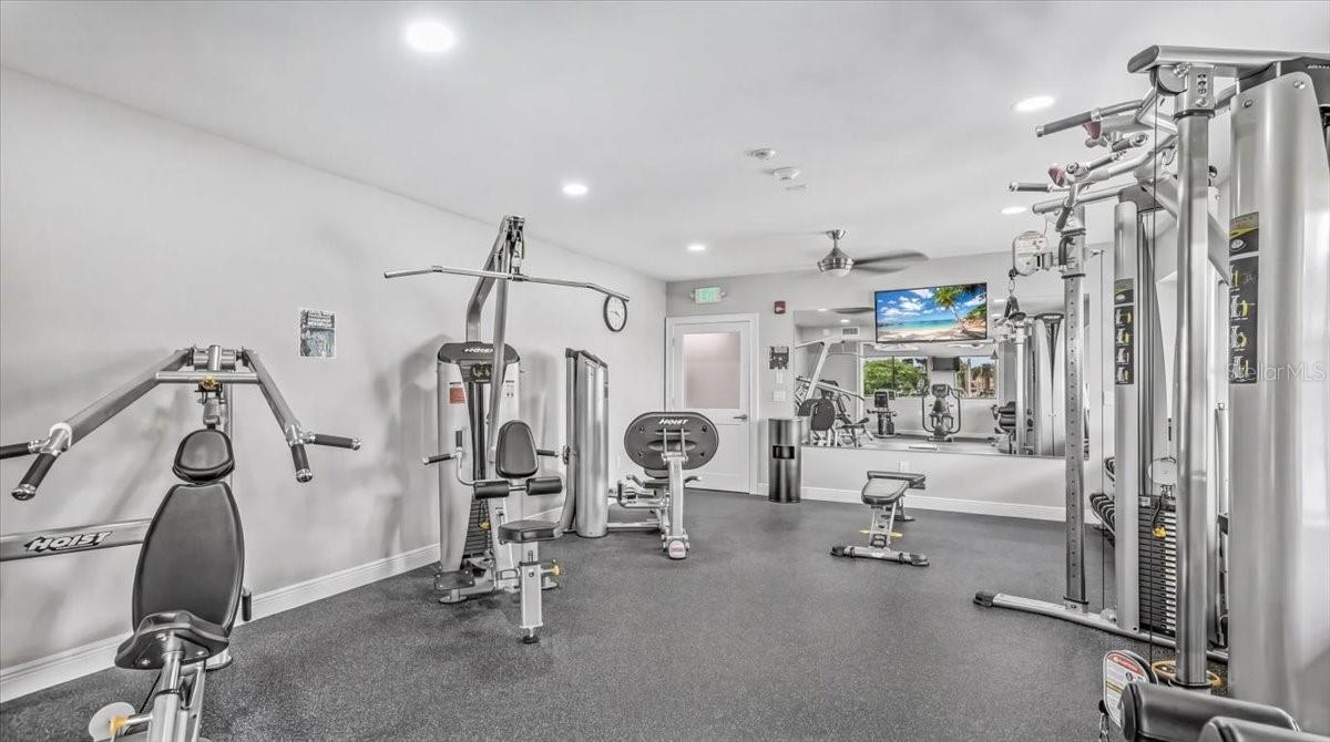SOUTHBAY YACHT & RACQUET CLUB - Residential