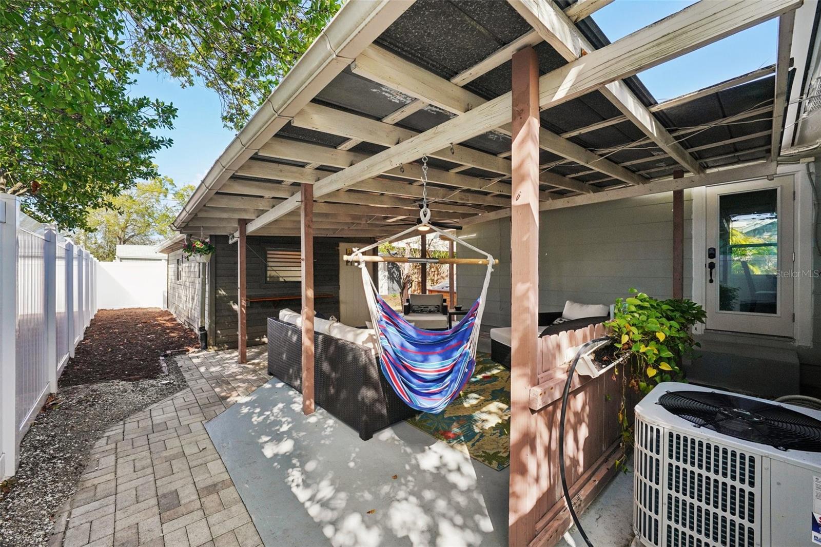 KENILWORTH - Residential