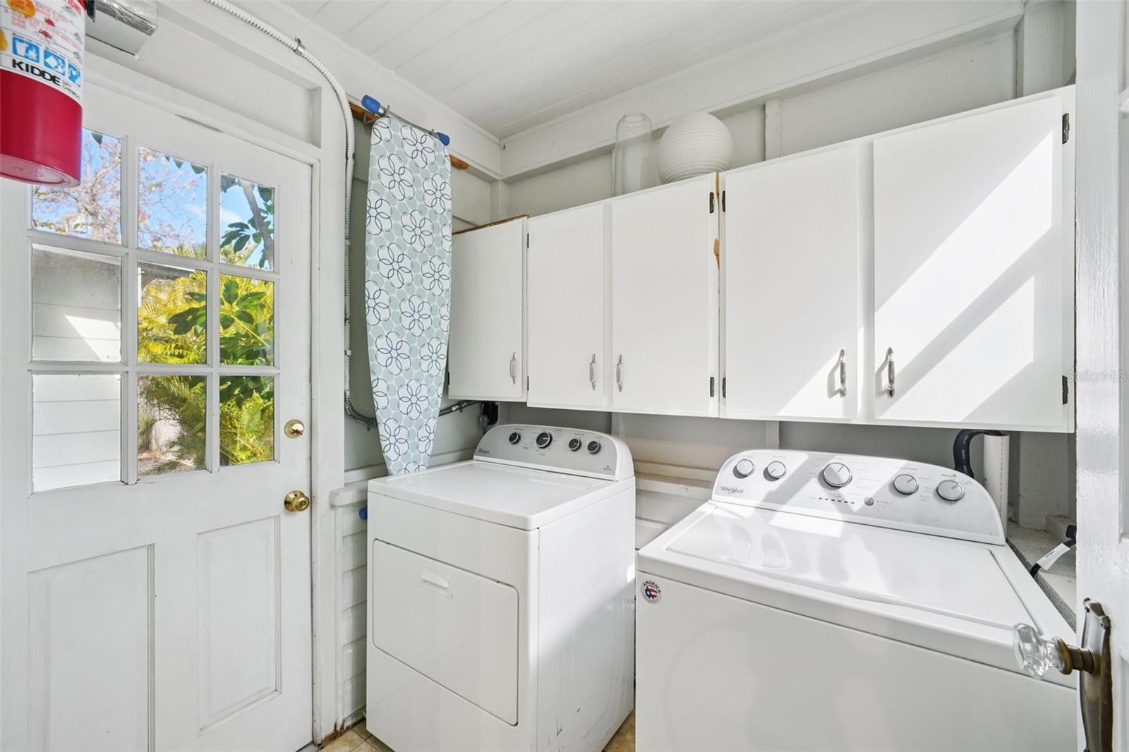 KENILWORTH - Residential