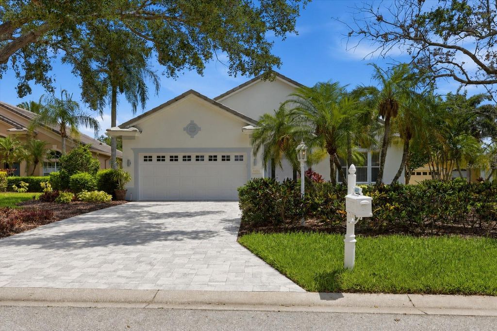 Photo of 6602 Virginia Xing, University Park, FL 34201 (MLS # A4694279)