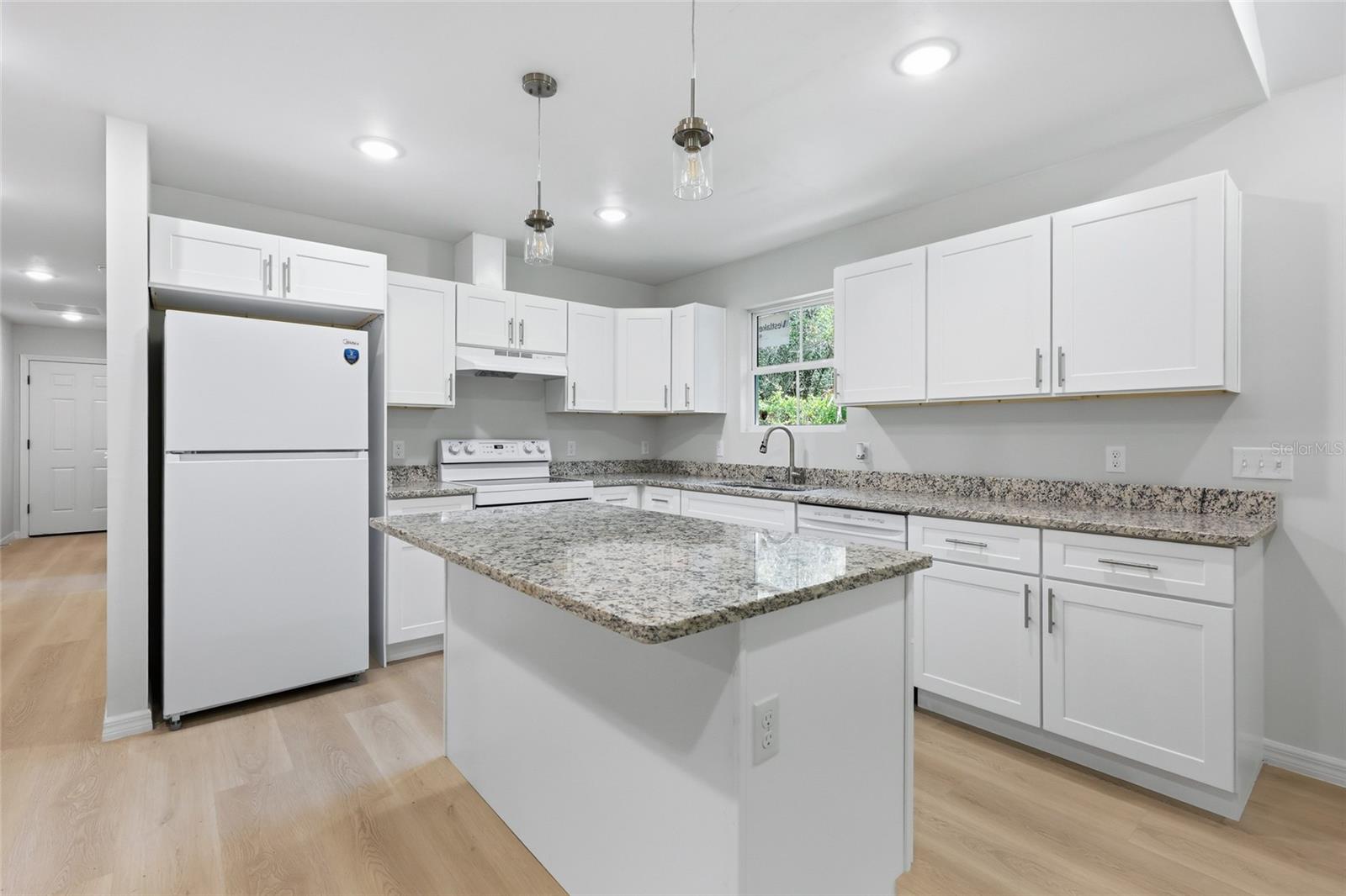 2449 SE 10TH AVENUE