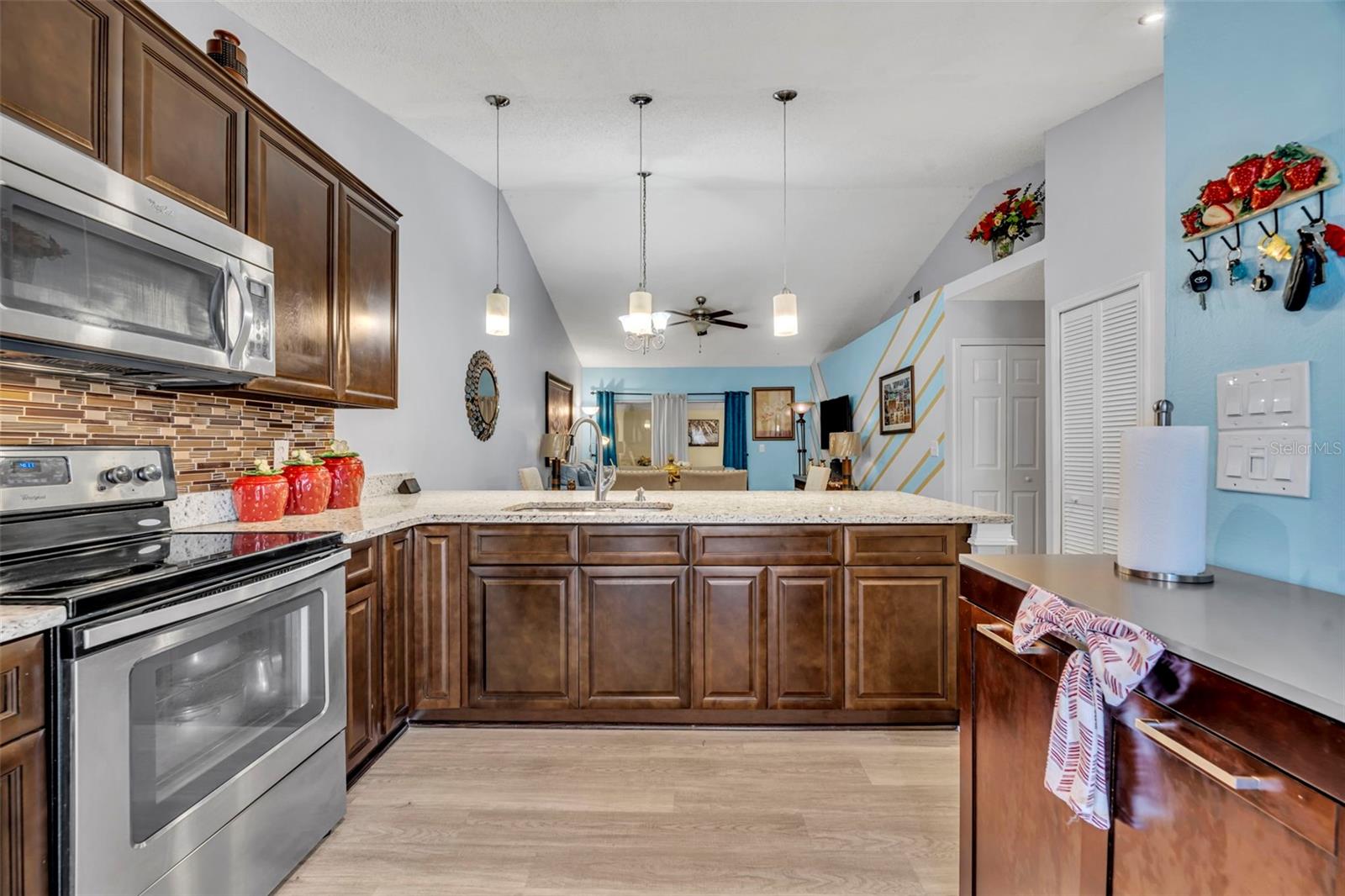 3204 TIDEWATER DRIVE