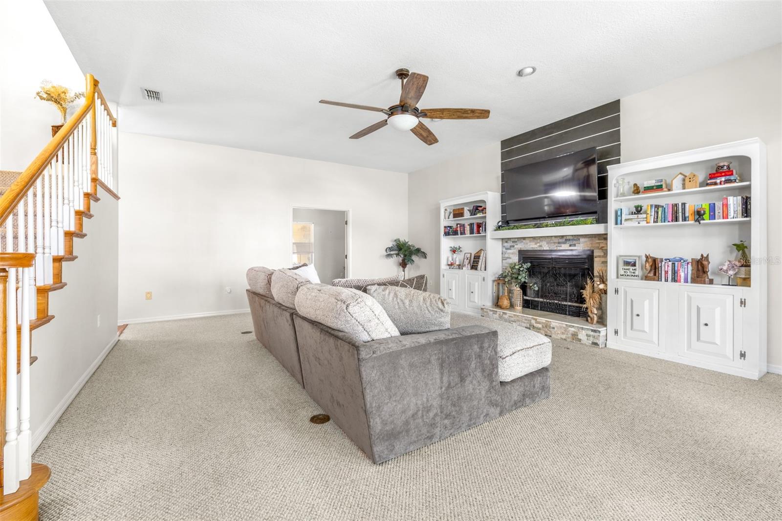 ARIETTA POINT - Residential