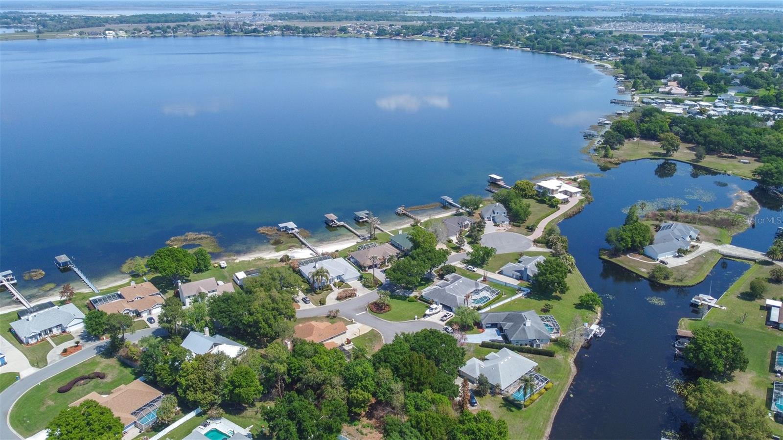 ARIETTA POINT - Residential